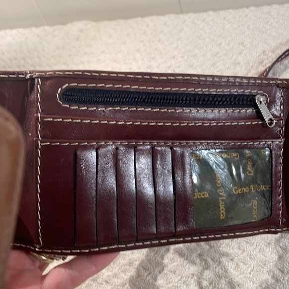 Geno D’Lucca Travel Flat Leather Carpartemental Mini Crossbody Bag - Picture 4 of 11